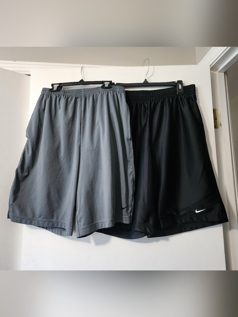 Nike Lot Of 2 Pairs Men’s Black and Gray Dri Fit Athletic Shorts Medium